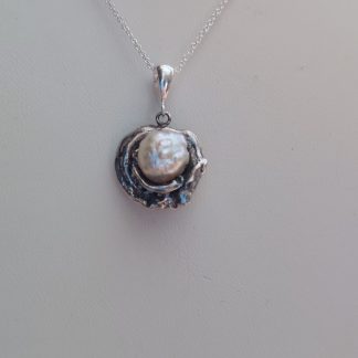Pendentif «Coquille» perle Kasumiga