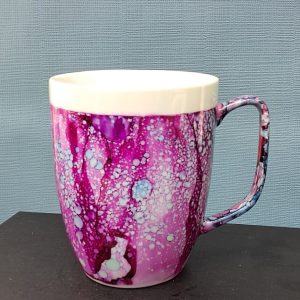 Tasse décorée à la main